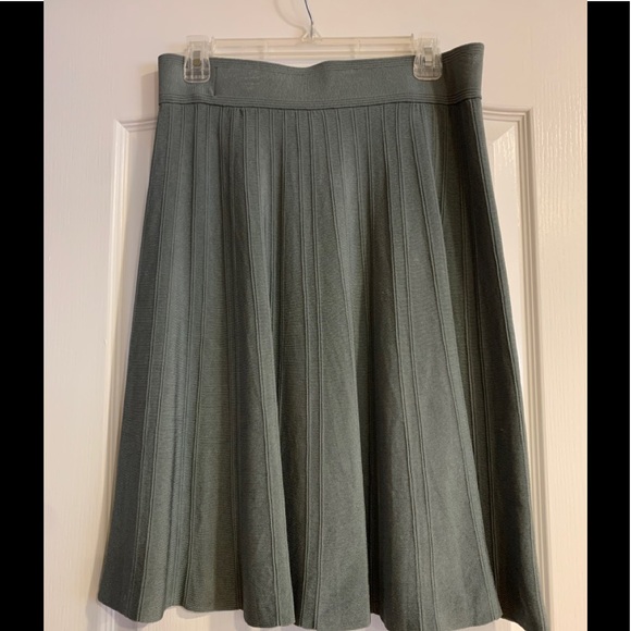 Fine knit aline skirt - Picture 1 of 5
